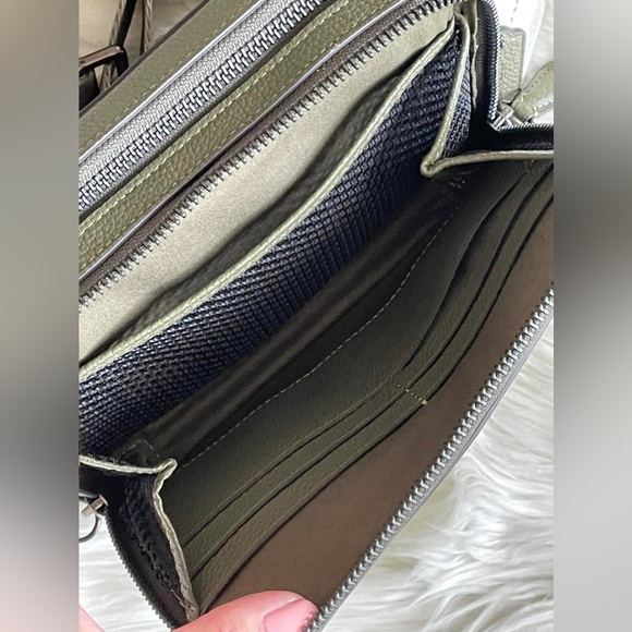 CA074 - Coach Charter Crossbody with Hybrid Pouch in Signature Leather - Picture 11 of 15